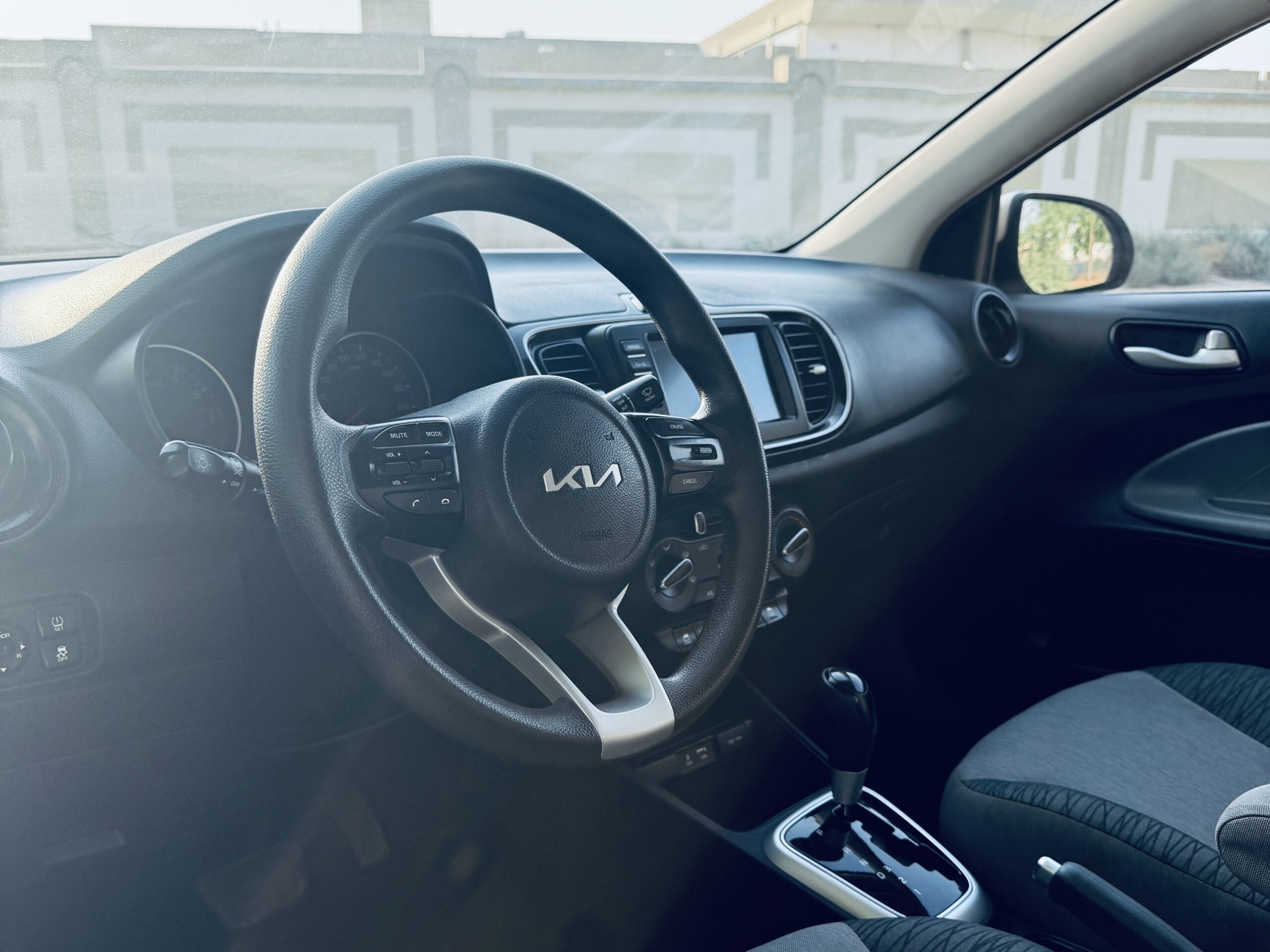 Kia Pegas6