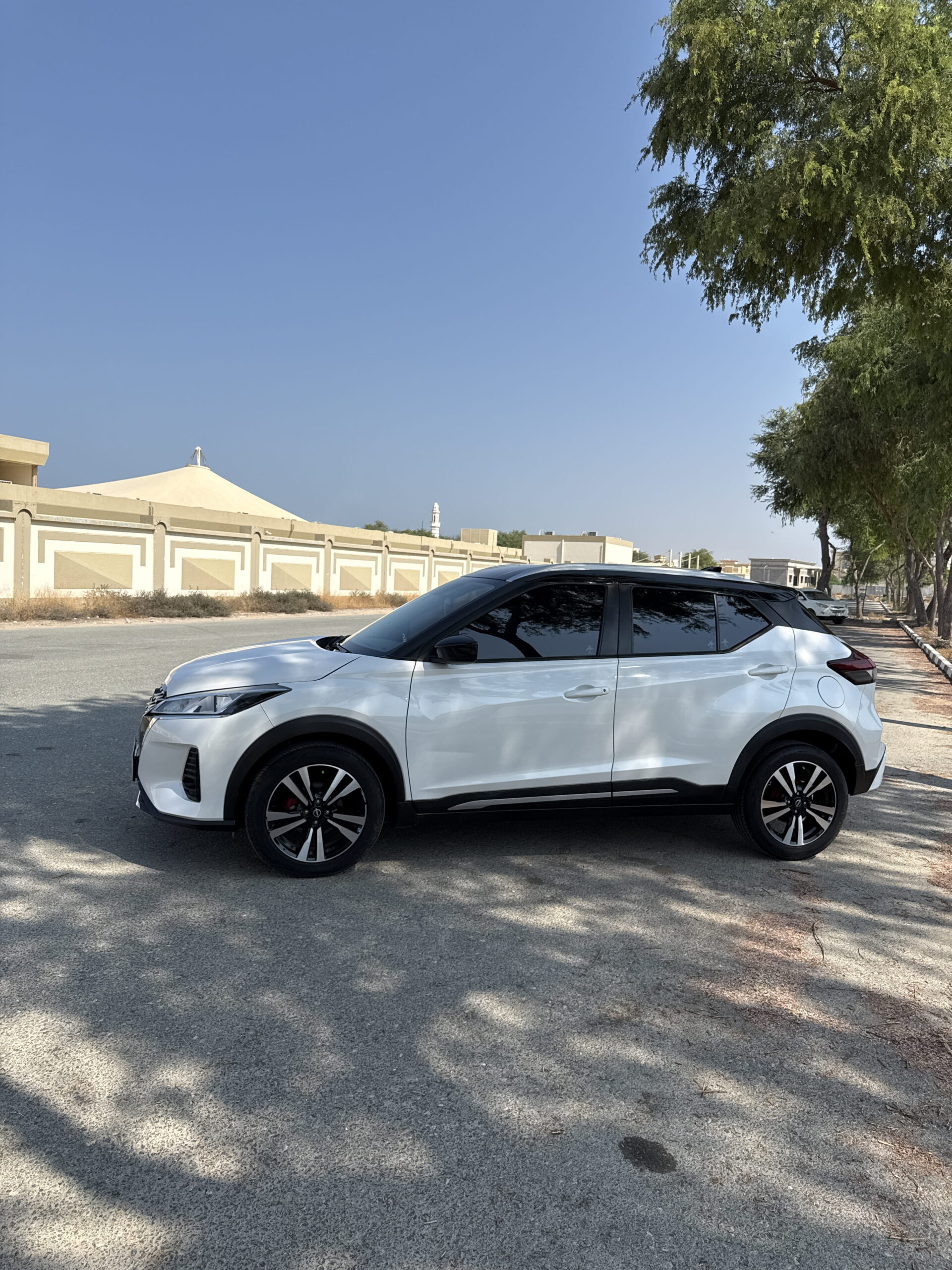 Nissan kicks sv